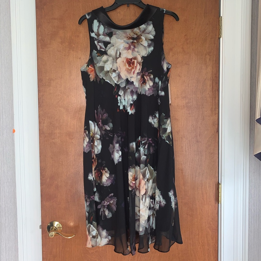 SLNY Black Floral Dress with Collar
